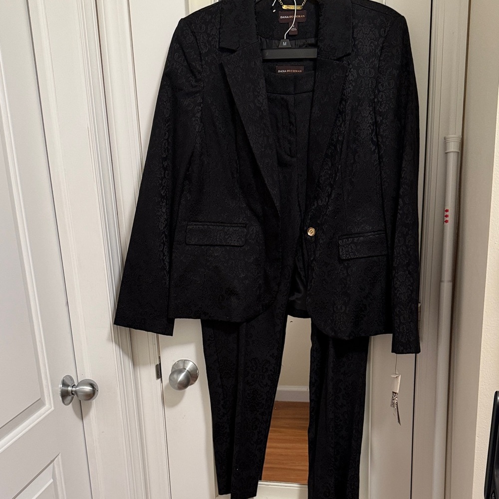 Elegant Black Women’s  Suit